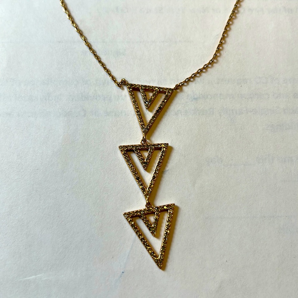 Stella and Dot pendant triangle necklace